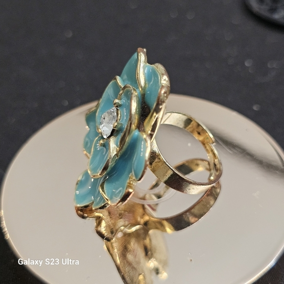 Large Turquoise Flower Ring with earings - Picture 6 of 9